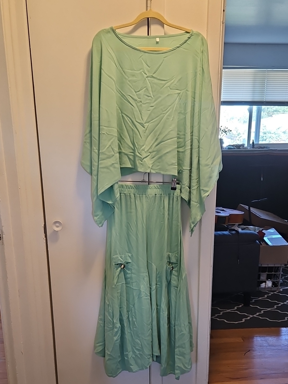 Tempo Paris Mint Green Set Flowing Maxi Skirt And Poncho Style Top